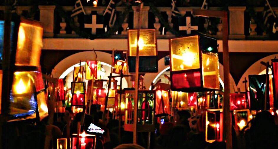 Τα «Φαναράκια» της Τήνου πλημμύρισαν το νησί με φως!