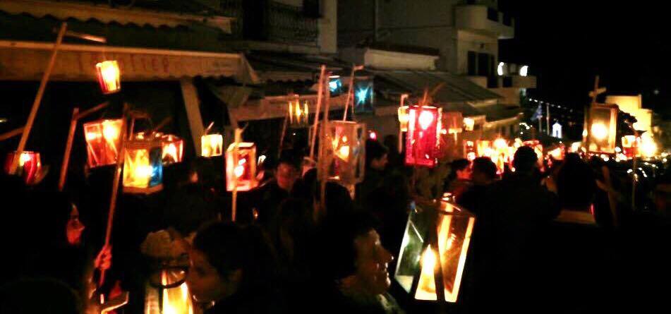 Τα «Φαναράκια» της Τήνου πλημμύρισαν το νησί με φως!