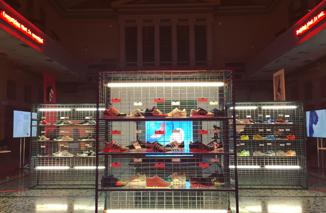 Η Αθήνα υποδέχτηκε το νέο EQT της adidas σε ένα event που σηματοδότησε τη νέα εποχή της sneaker κουλτούρας Η Αθήνα υποδέχτηκε το νέο EQT της adidas σε ένα event που σηματοδότησε τη νέα εποχή της sneaker κουλτούρας