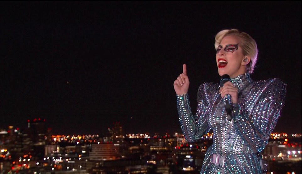 Η Lady Gaga «ανατίναξε» το Super Bowl 