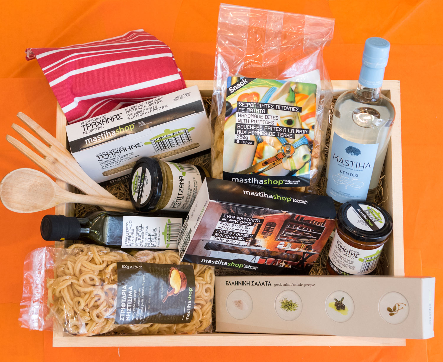 Ποιος Άγιος Βαλεντίνος; Εσείς είστε μαζί πάνω από 7 χρόνια. Τα έχετε ξεπεράσει κάτι τέτοια. Φέτος, προτείνω να κάνετε τη διαφορά και να το κάψετε με ένα τέλειο τραπέζι για δύο και μετά ό,τι ήθελε προκύψει...