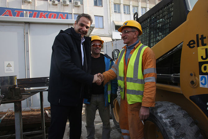 Κυριάκος Μητσοτάκης στον Πειραιά Κυριάκος Μητσοτάκης στον Πειραιά