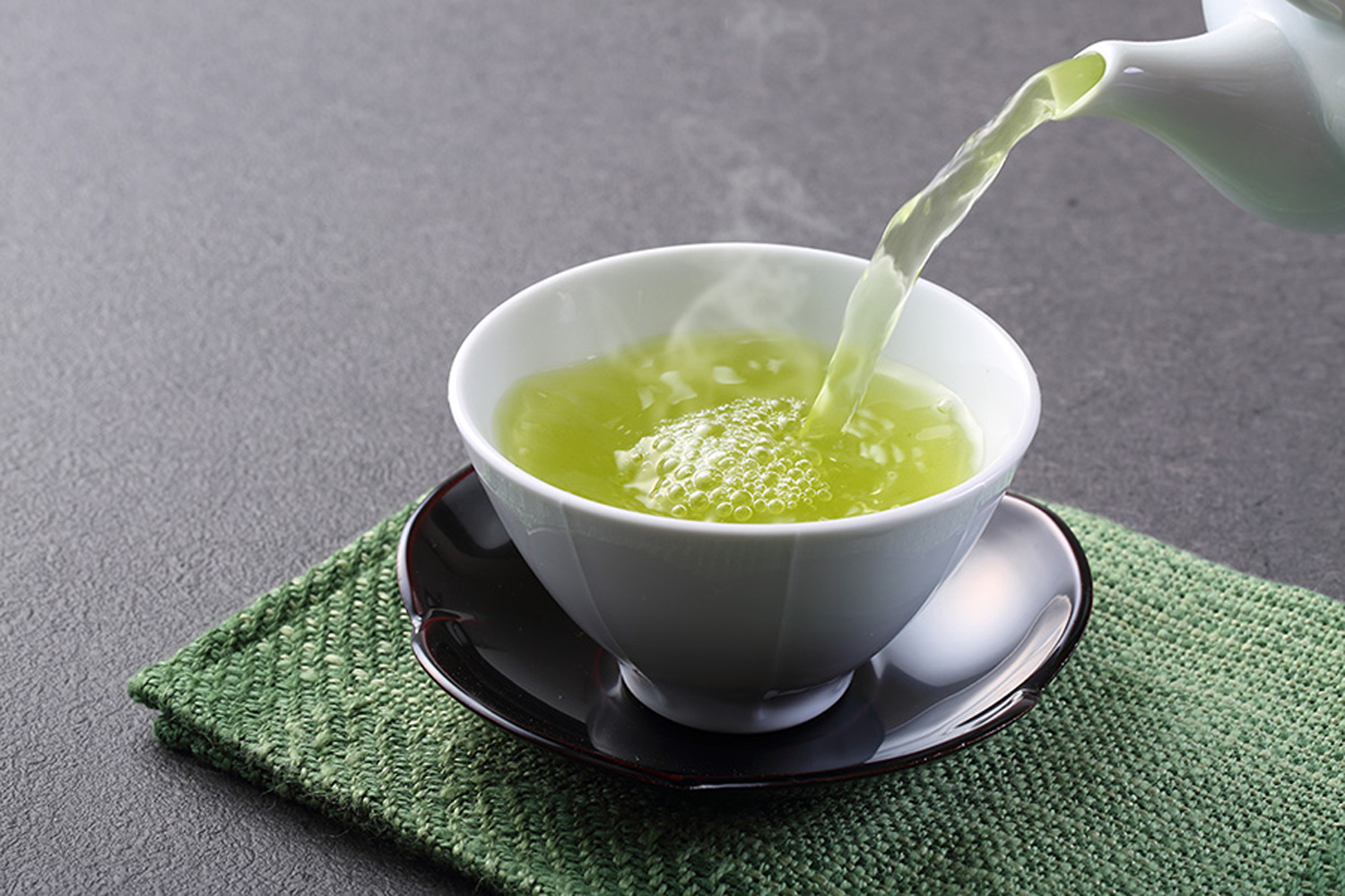 Το πράσινο τσάι είναι μυστικό για ένα πολλά υποσχόμενο βράδυ