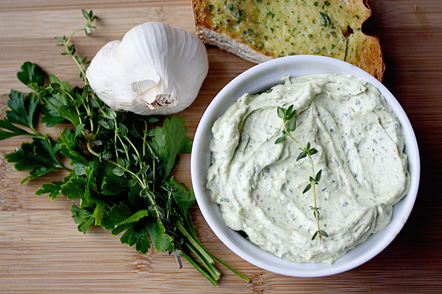 Προσθέστε λίγο βασιλικό στο ρομαντικό σας δείπνο, η μυρωδιά του ξεσηκώνει τις αισθήσεις