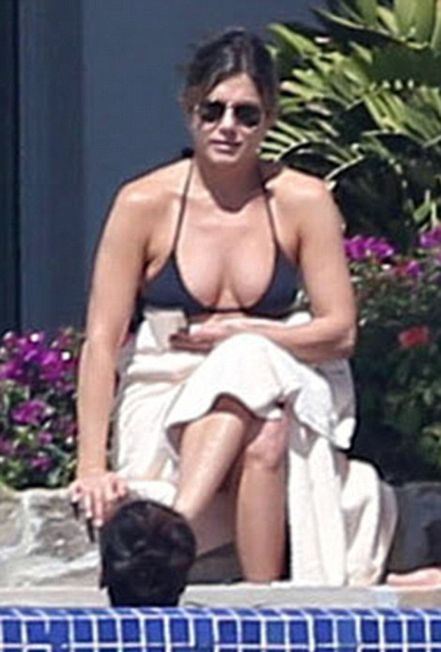 Τζένιφερ Άνιστον