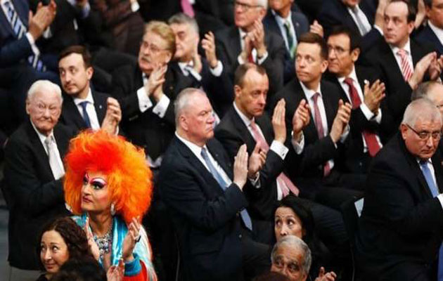 Επιθυμεί να γίνει και η ίδια πρόεδρος στο μέλλον Επιθυμεί να γίνει και η ίδια πρόεδρος στο μέλλον