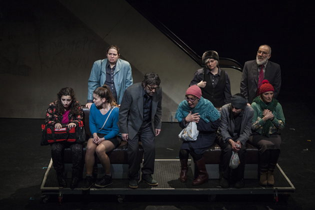 Το έργο του Γερμανού Φόλκερ Λούντβιχ φτάνει Ομόνοια, Βικτώρια, Πειραιά και γίνεται ο καθρέφτης μας  στη Στέγη του Ιδρύματος Ωνάση 