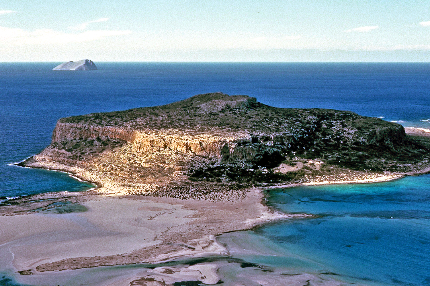 Μπάλος, Κρήτη. Ένα λομογραφικό εγχείρημα. Φωτογραφία Γιάννης Οικονόμου. Μπάλος, Κρήτη. Ένα λομογραφικό εγχείρημα. Φωτογραφία Γιάννης Οικονόμου.