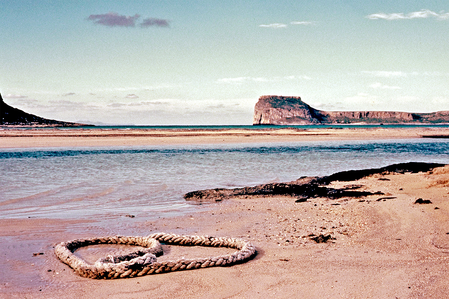 Μπάλος, Κρήτη. Ένα λομογραφικό εγχείρημα. Φωτογραφία Γιάννης Οικονόμου. Μπάλος, Κρήτη. Ένα λομογραφικό εγχείρημα. Φωτογραφία Γιάννης Οικονόμου.