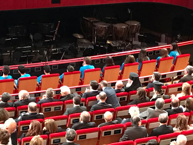  Κυριάκος Μητσοτάκης, Αρχιεπίσκοπος Ιερώνυμος, Ανδρέας Δρακόπουλος, Αλέξης Τσίπρας, Προκόπης Παυλόπουλος, Φίλιππος Νιάρχος, Νίκος Βούτσης, Ευκλείδης Τσακαλώτος, Βασίλης Λεβέντης