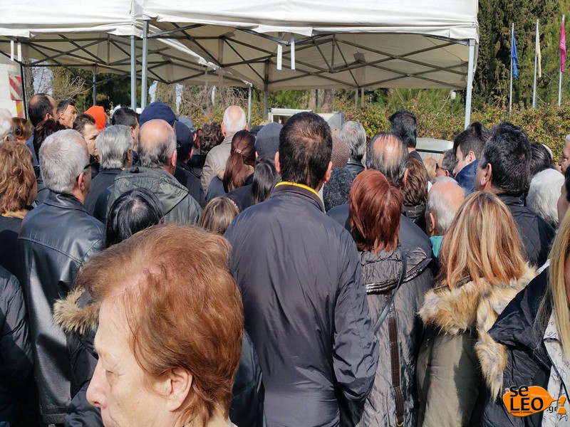 Ουρές για ένα πιάτο φαγητό στη Θεσσαλονίκη 