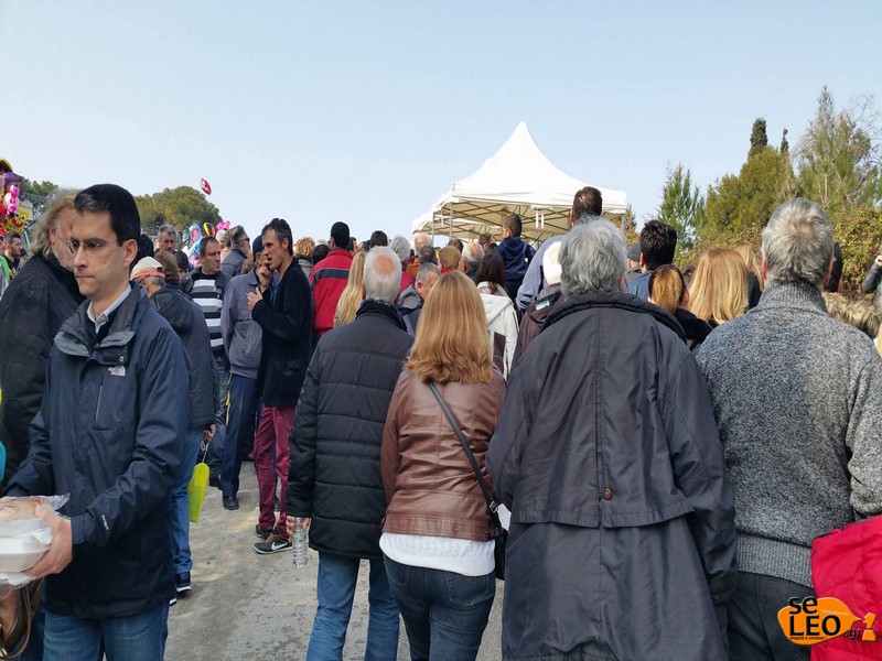 Ουρές για ένα πιάτο φαγητό στη Θεσσαλονίκη 