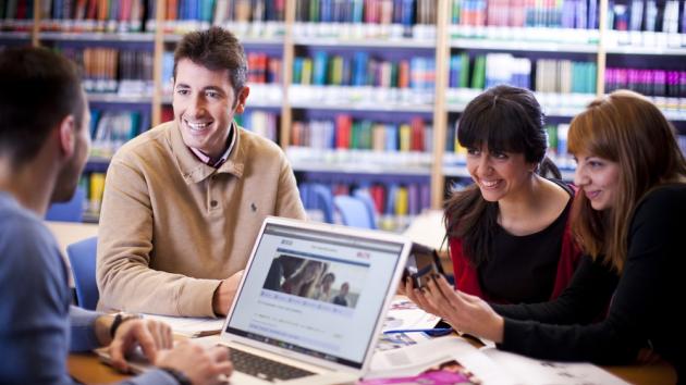 Τα μαθήματα δημιουργικής γραφής συνεχίζονται και το φετινό καλοκαίρι στη Διεθνή Θερινή Ακαδημία Δημιουργικής Γραφής του British Council