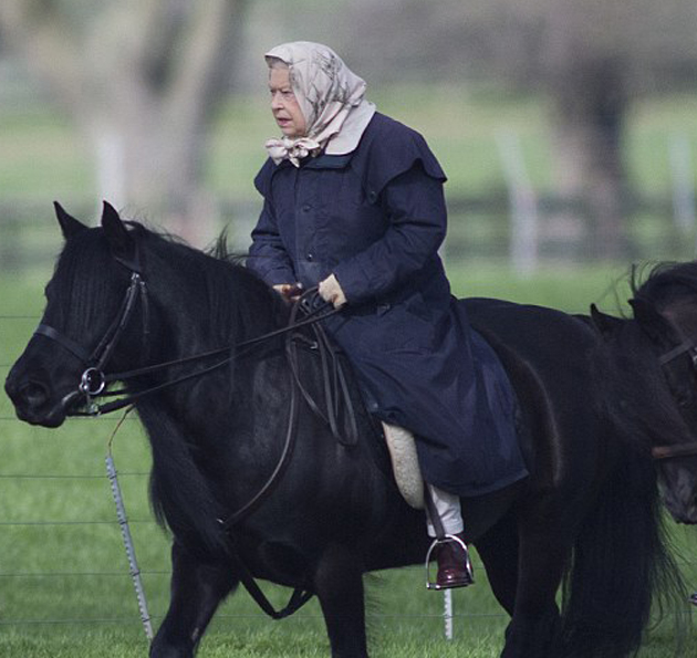  Κάνει ιππασία στα 90 της 