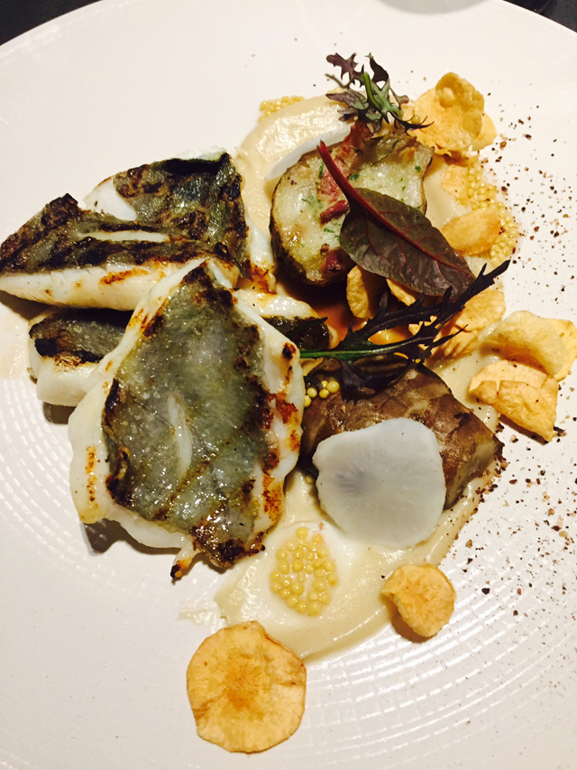 Χριστόψαρο με τριλογία αγκινάρας Ιερουσαλήμ και σιναπόσπορο