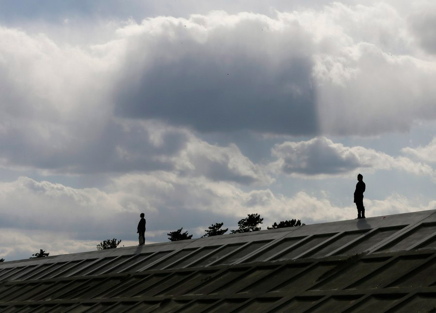 Έξι χρόνια μετά την τραγωδία - Η Ιαπωνία δεν ξεχνά τα θύματα του φονικού σεισμού της 11ης Μαρτίου του 2011 (εικόνες)