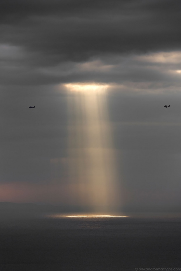 Φωτογραφίζοντας το φως της Ελλάδας, Ο Αλέξανδρος Μαραγκός μοιράζεται 20 ποιητικές εικόνες 