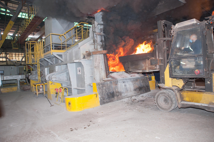 Δείτε πώς είναι όταν καίγονται από την ΕΛΑΣ 2,5 τόνοι κάνναβης και 58 κιλά κοκαΐνης (εικόνες, video) Δείτε πώς είναι όταν καίγονται από την ΕΛΑΣ 2,5 τόνοι κάνναβης και 58 κιλά κοκαΐνης (εικόνες, video)