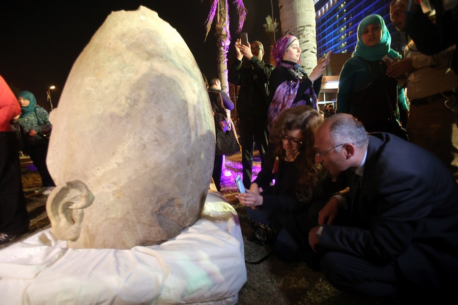 Άγαλμα Ψαμμήτιχου