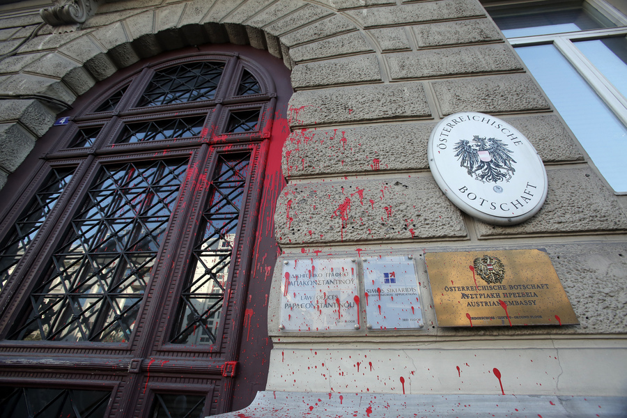 Εικόνες από το αντιρατσιστικό συλλαλητήριο στην Αθήνα