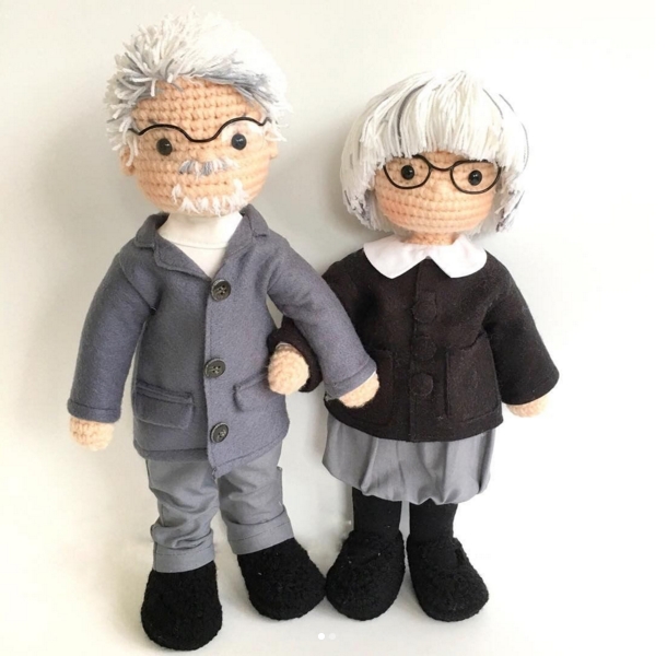 Γνωρίστε τον Κύριο Bon και την Κυρία Pon. Γνωρίστε τον Κύριο Bon και την Κυρία Pon.