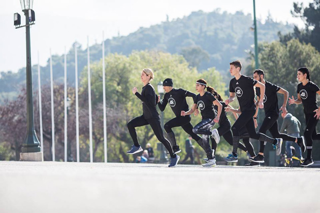 Aν έτσι περνάνε οι Adidas Women, θέλω κι εγώ. Δυναμικές προπονήσεις και απολαυστικές εμπειρίες με τα ιδανικά παπούτσια στο Runbase στο Κουκάκι