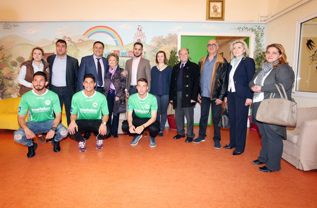 Ξεκίνησε το πρόγραμμα εταιρικής υπευθυνότητας της Stoiximan.gr Football League. Stoiximan & Αχαρναϊκός στο Κέντρο Ατόμων με Ειδικές Ανάγκες Δήμου Αχαρνών Αρωγή. Ξεκίνησε το πρόγραμμα εταιρικής υπευθυνότητας της Stoiximan.gr Football League. Stoiximan & Αχαρναϊκός στο Κέντρο Ατόμων με Ειδικές Ανάγκες Δήμου Αχαρνών Αρωγή.