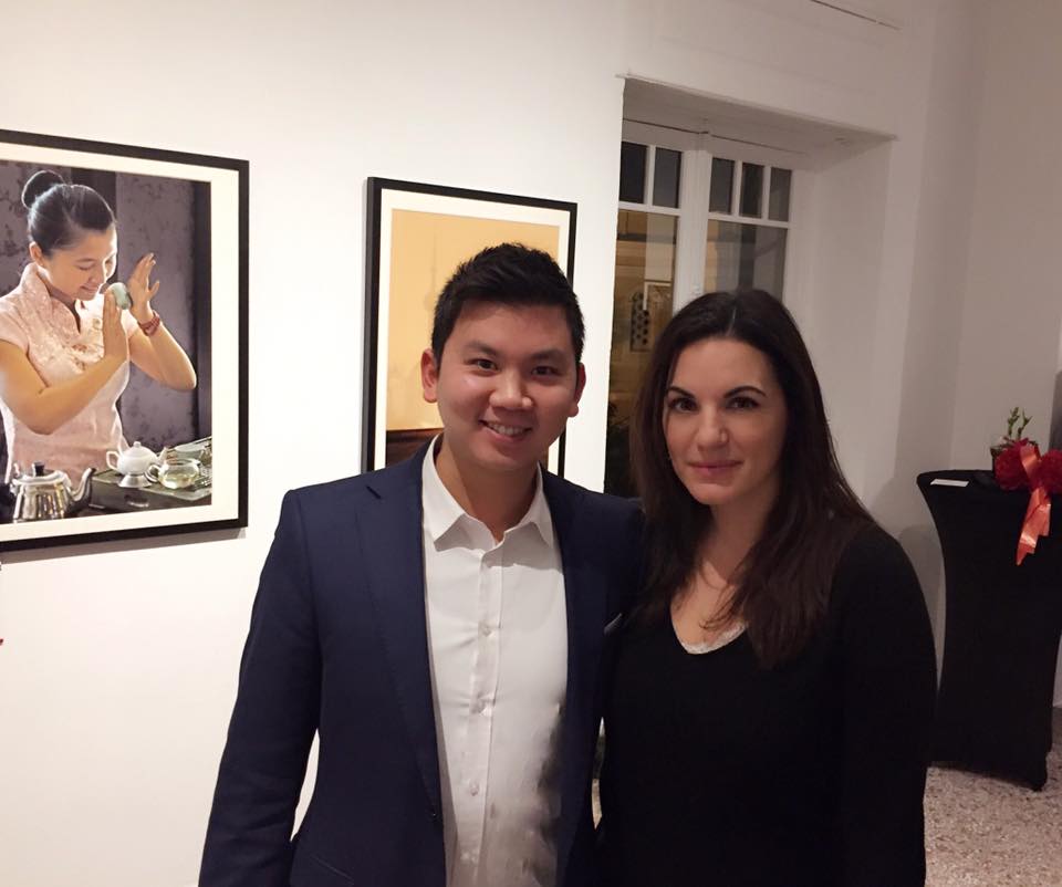 Ποιος είναι αυτός δίπλα στον Τσανγκ; Ποιος είναι αυτός δίπλα στον Τσανγκ;