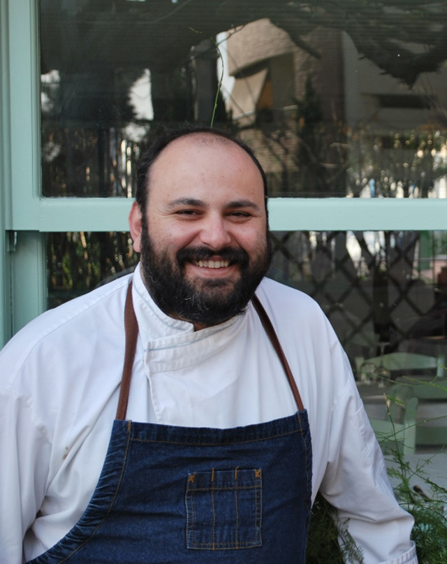 Καινούργιος σεφ στον Θαλασσινό είναι πια ο Ηλίας Μπαλάσκας