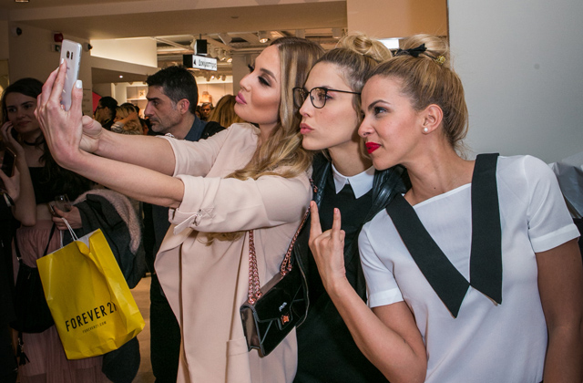 Η Forever 21 στην Ελλάδα Η Forever 21 στην Ελλάδα