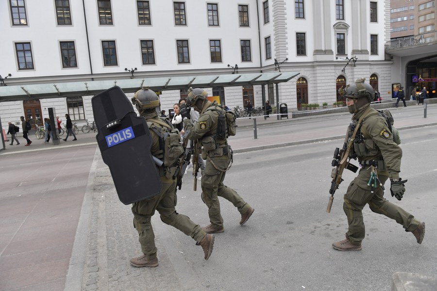  «Παρέσυρε ακόμα και καροτσάκι με παιδί»