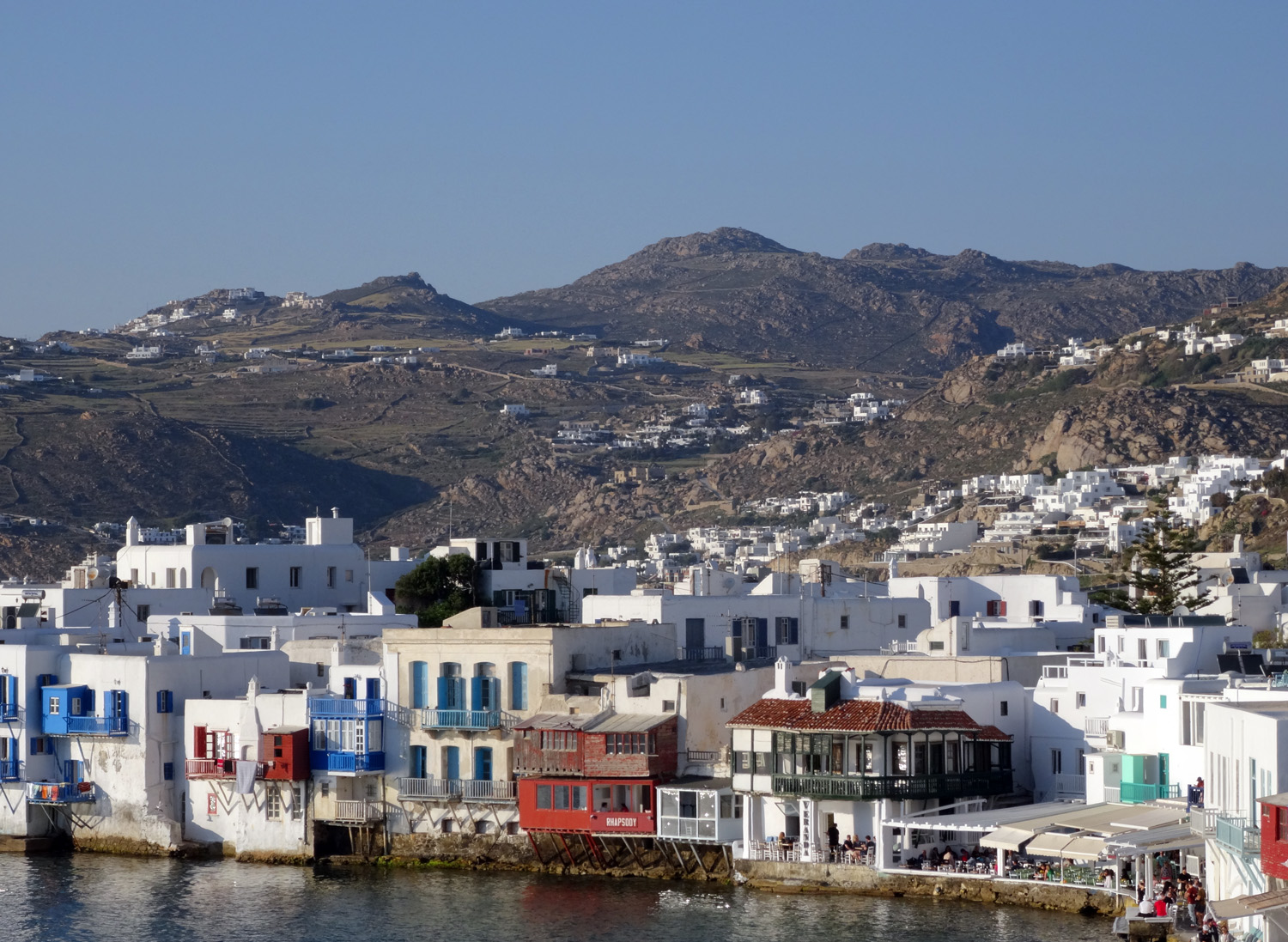 Ο ήλιος δύει υπέροχα στη Μικρή Βενετία της Μυκόνου