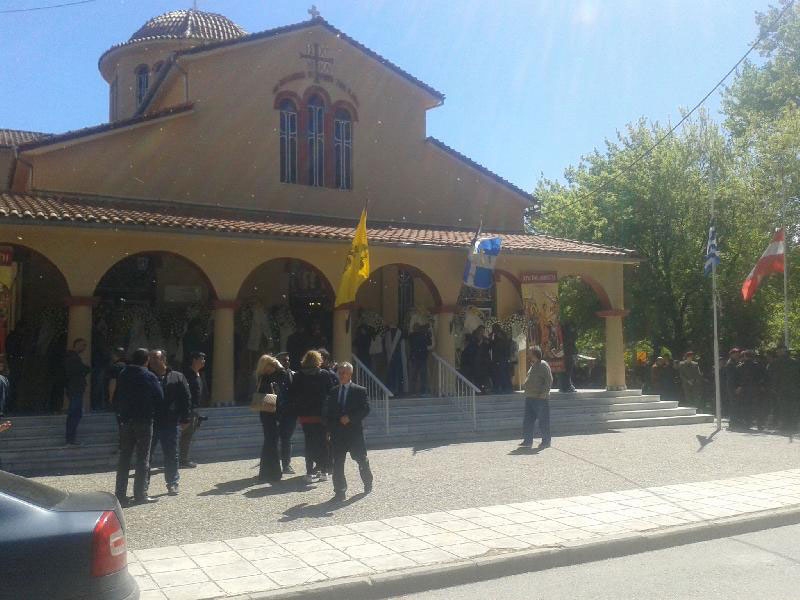 Ράγισαν καρδιές στην κηδεία του Ταγματάρχη Δημοσθένη Γούλα