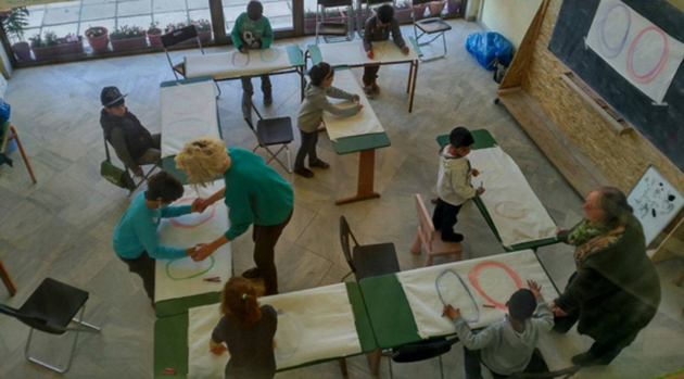 Πρόσφυγες θα δουν σε γιγαντοοθόνες το «Ελ Κλάσικο» της Ισπανίας παρέα με τον Πουγιόλ 