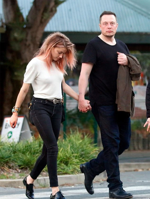 Άμπερ Χερντ-Έλον Μασκ