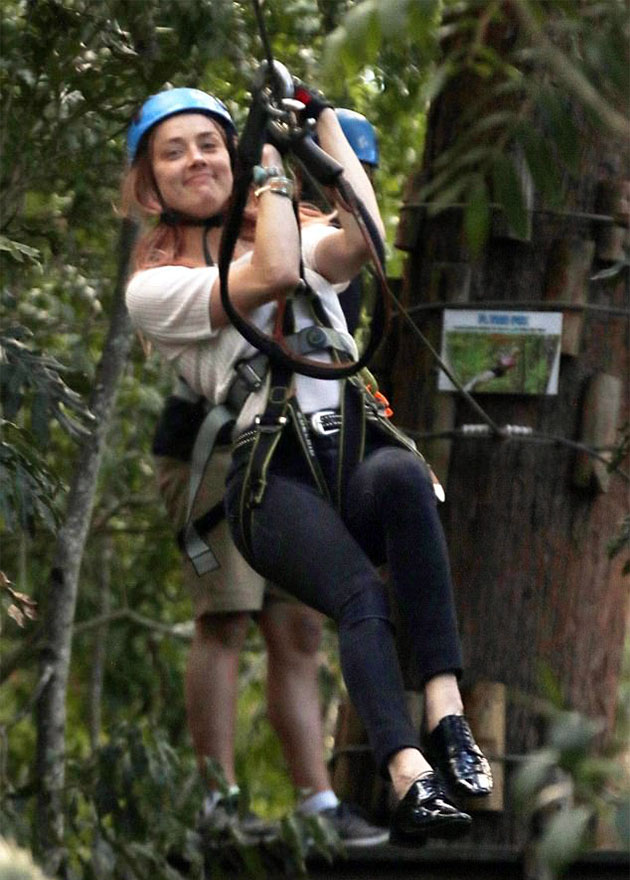 Άμπερ Χερντ-Έλον Μασκ