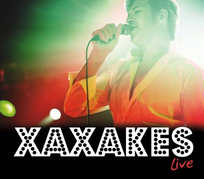 Στο στούντιο με τους Xaxakes, καθώς προβάρουν για το «Σταύρος Νιάρχος» Στο στούντιο με τους Xaxakes, καθώς προβάρουν για το «Σταύρος Νιάρχος»