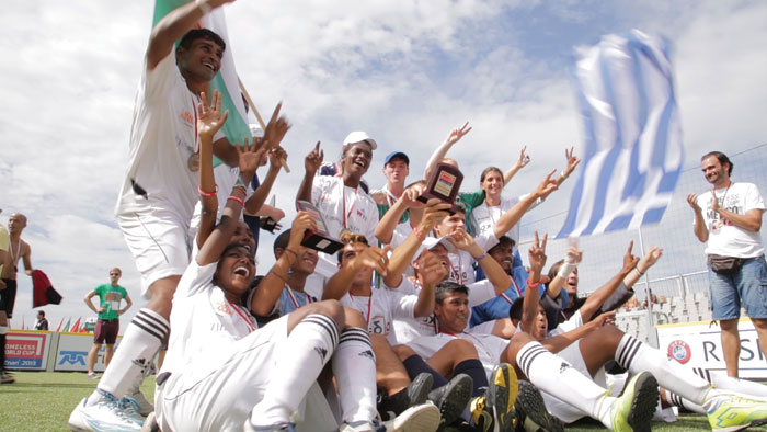 Γκολ στη φτώχεια