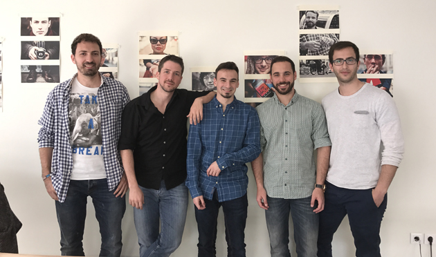 Η ομάδα του Vieno