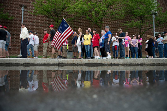 Ο Τραμπ γιόρτασε τις πρώτες 100 μέρες του στον Λευκό Οίκο 