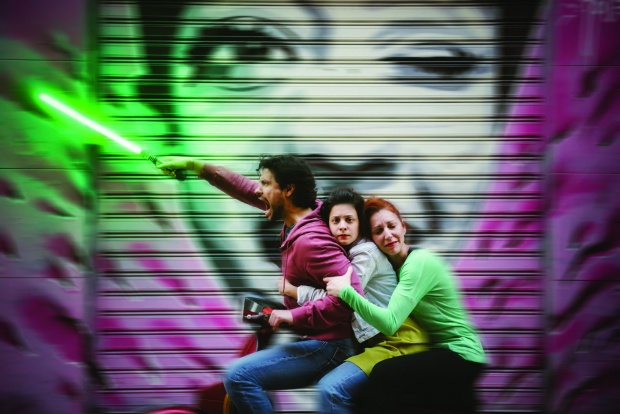 Τεράστια έκρηξη © Giannis Karabatsos