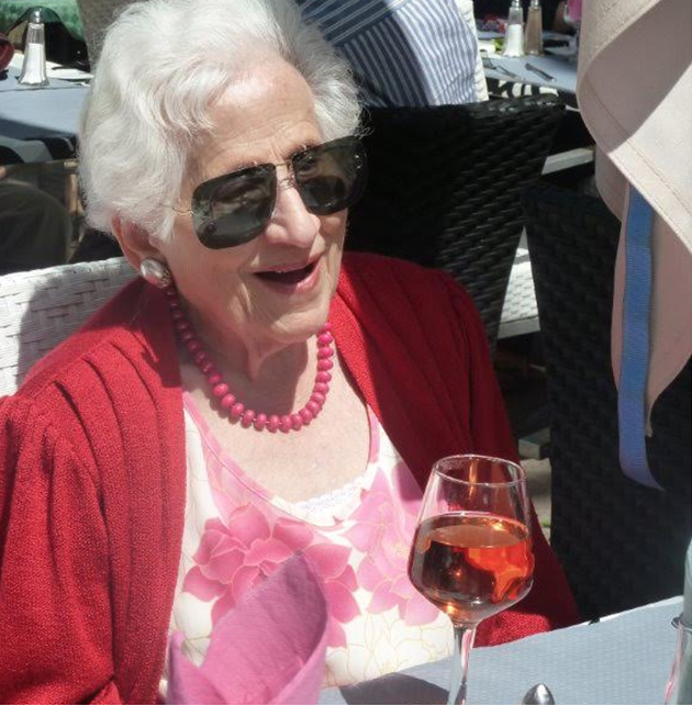 Γιαγιά Γιαγιά