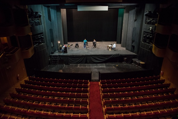 «Ρέα» ©Θανάσης Καρατζάς