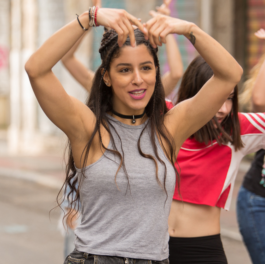 Από το νέο της video για το τραγούδι της «Mάντισσα»