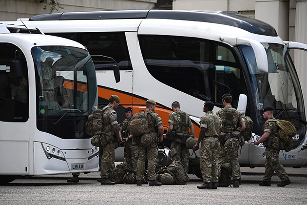 Carl Court/Getty Images/IDEAL IMAGES 