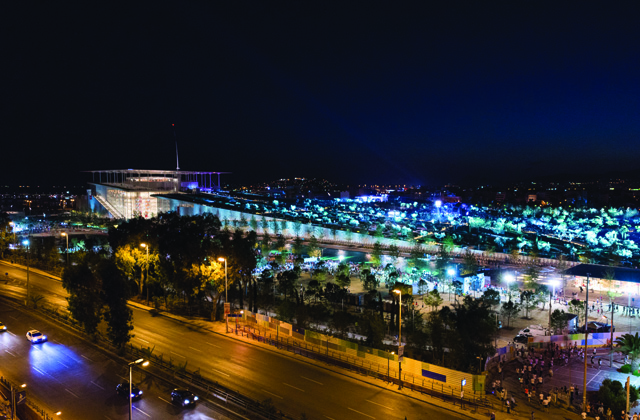  Τρέχοντας προς το Μέλλον που θα πραγματοποιηθεί φέτος για 3η συνεχή χρονιά.  Ο αγώνας εντάσσεται στο πλαίσιο των εκδηλώσεων του Summer Nostos Festival (SNFestival), το οποίο διοργανώνεται και χρηματοδοτείται από το Ίδρυμα Σταύρος Νιάρχος (ΙΣΝ) προσφέροντας μία εβδομάδα δωρεάν εκδηλώσεων για όλους, από τις 18 έως τις 25 Ιουνίου, στο Κέντρο Πολιτισμού Ίδρυμα Σταύρος Νιάρχος (ΚΠΙΣΝ).