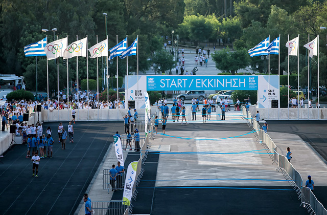  Τρέχοντας προς το Μέλλον που θα πραγματοποιηθεί φέτος για 3η συνεχή χρονιά.  Ο αγώνας εντάσσεται στο πλαίσιο των εκδηλώσεων του Summer Nostos Festival (SNFestival), το οποίο διοργανώνεται και χρηματοδοτείται από το Ίδρυμα Σταύρος Νιάρχος (ΙΣΝ) προσφέροντας μία εβδομάδα δωρεάν εκδηλώσεων για όλους, από τις 18 έως τις 25 Ιουνίου, στο Κέντρο Πολιτισμού Ίδρυμα Σταύρος Νιάρχος (ΚΠΙΣΝ).