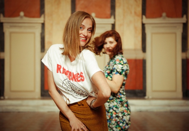 Γιάννης Σκουρλέτης – bijoux de kant, Οι κόρες / Η νέα ποιητική της Αθήνας ©Kiki Pap Γιάννης Σκουρλέτης – bijoux de kant, Οι κόρες / Η νέα ποιητική της Αθήνας ©Kiki Pap