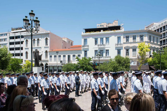  Θανάσης Καρατζάς