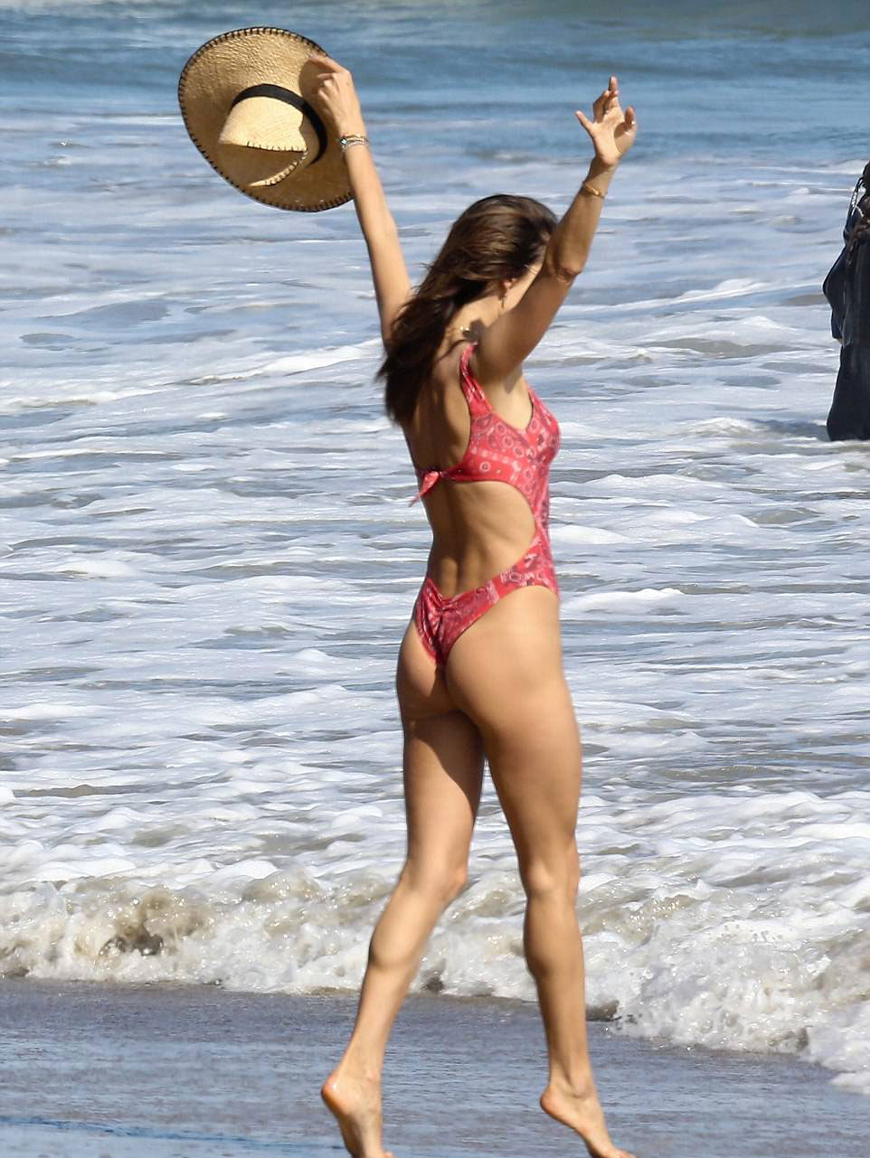 Αλεσάντρα Αμπρόσιο